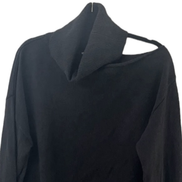 NWOT Paige Raundie Cold Shoulder Turtleneck - Picture 11 of 14